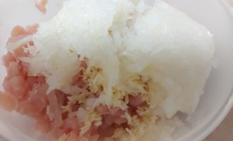 rublenye-kotlety-iz-kurinogo-file